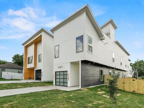 601 S Moore Street , Dallas Texas 75203