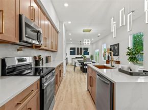 601 S Moore Street , Dallas Texas 75203
