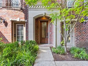 3200  Ross Avenue  22, Dallas Texas 75204