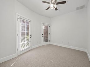 3200  Ross Avenue  22, Dallas Texas 75204