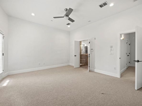 3200  Ross Avenue  22, Dallas Texas 75204