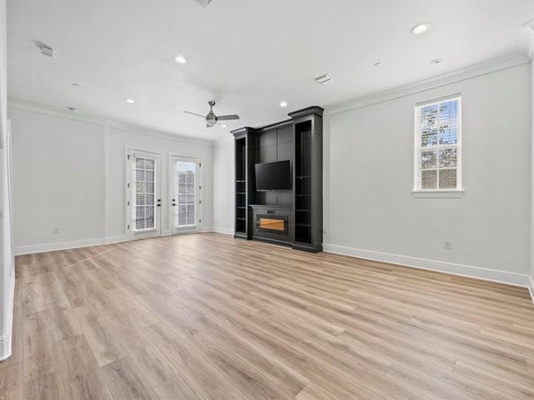 3200  Ross Avenue  22, Dallas Texas 75204