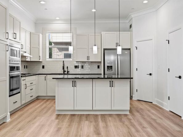 3200  Ross Avenue  22, Dallas Texas 75204