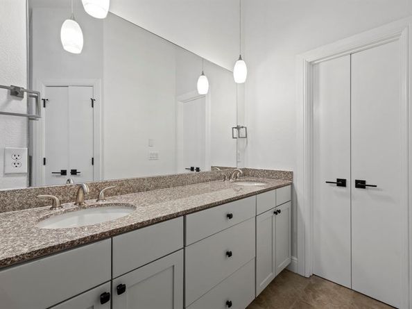 3200  Ross Avenue  22, Dallas Texas 75204
