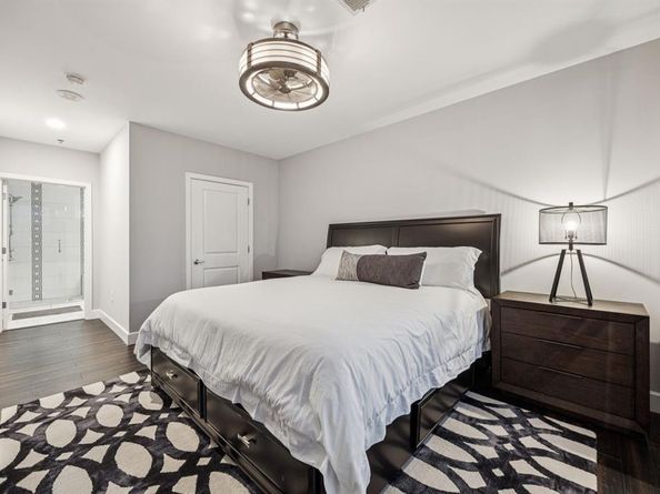 1200  Main Street  1106, Dallas Texas 75202