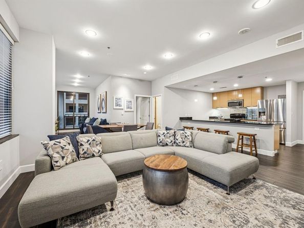 1200  Main Street  1106, Dallas Texas 75202