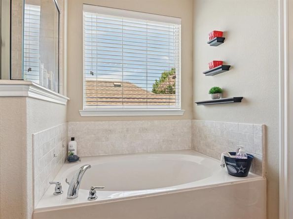 1805  Rodgers Lane , Providence Village Texas 76227