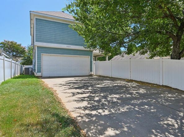 1805  Rodgers Lane , Providence Village Texas 76227
