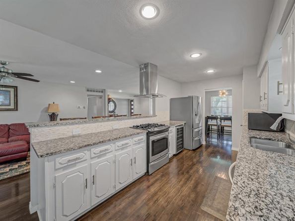 5022  Menefee Drive , Dallas Texas 75227