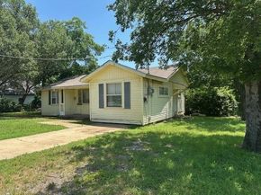 6832  Craig Street , Fort Worth Texas 76112