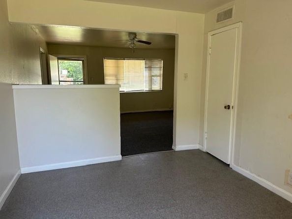 6832  Craig Street , Fort Worth Texas 76112