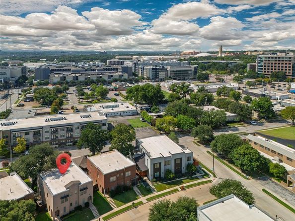 2905  Merrimac Street , Fort Worth Texas 76107