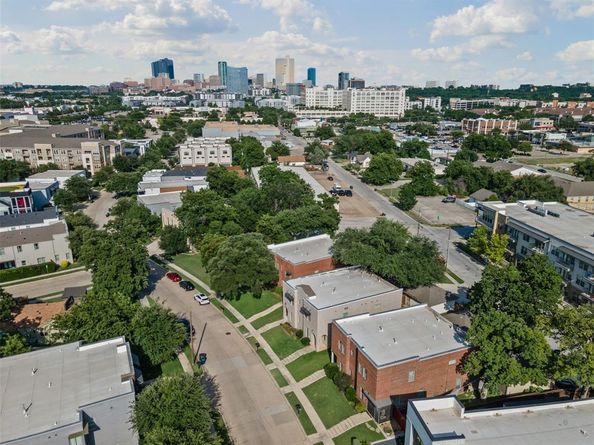 2905  Merrimac Street , Fort Worth Texas 76107