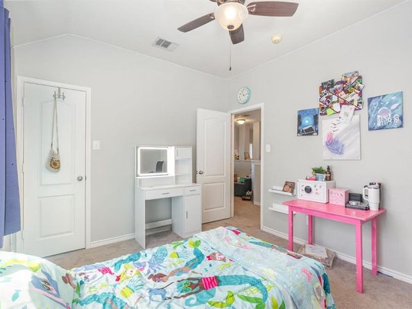 1421  Augusta Drive , Savannah Texas 76227