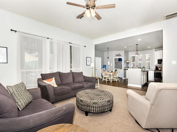 1421  Augusta Drive , Savannah Texas 76227