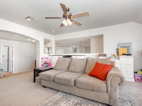 1421  Augusta Drive , Savannah Texas 76227