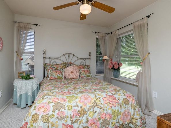 1605  Villa Court , Corinth Texas 76210