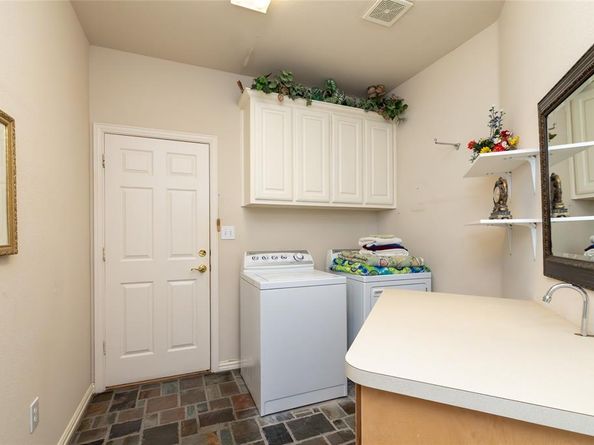 1605  Villa Court , Corinth Texas 76210