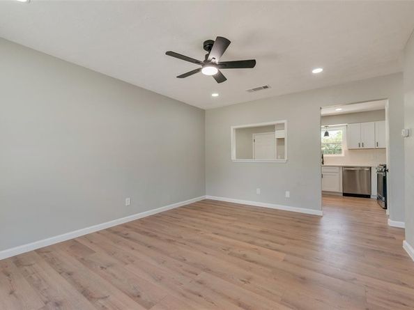 1650  Bending Oaks Trail , Dallas Texas 75217