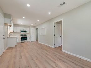 1650  Bending Oaks Trail , Dallas Texas 75217