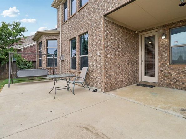 1009  Chickasaw Drive , Carrollton Texas 75010
