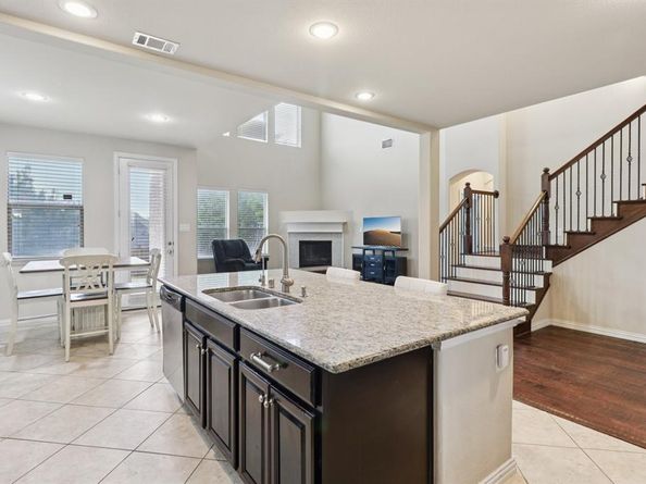 1009  Chickasaw Drive , Carrollton Texas 75010