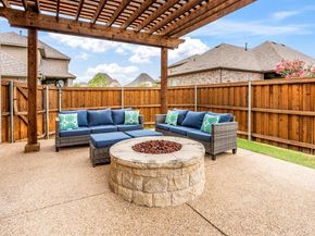 1110  Amber Rose Way , Arlington Texas 76005