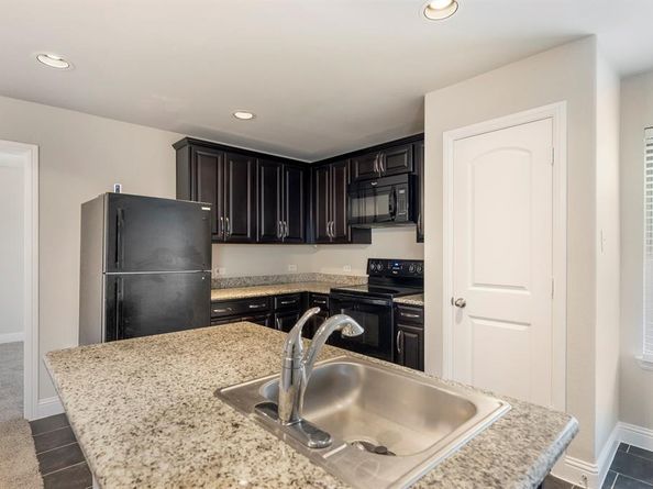 1110  Amber Rose Way , Arlington Texas 76005
