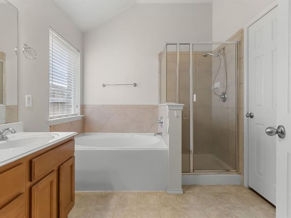 4844  Summer Oaks Lane , Fort Worth Texas 76123