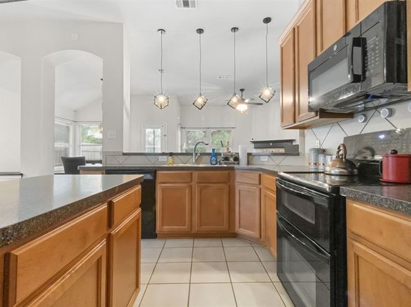 4844  Summer Oaks Lane , Fort Worth Texas 76123