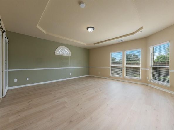 932 E Danbury Drive , DeSoto Texas 75115