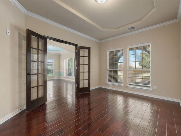 932 E Danbury Drive , DeSoto Texas 75115