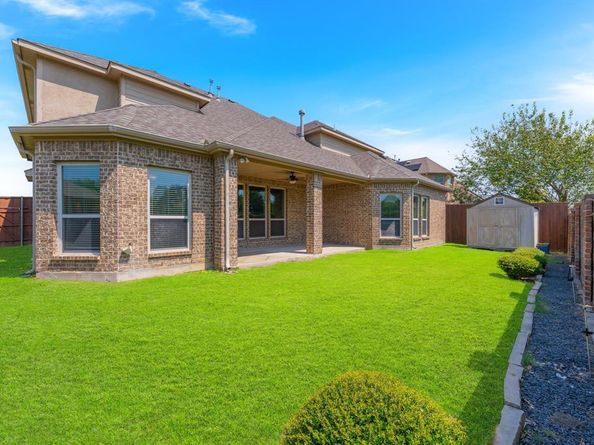 932 E Danbury Drive , DeSoto Texas 75115