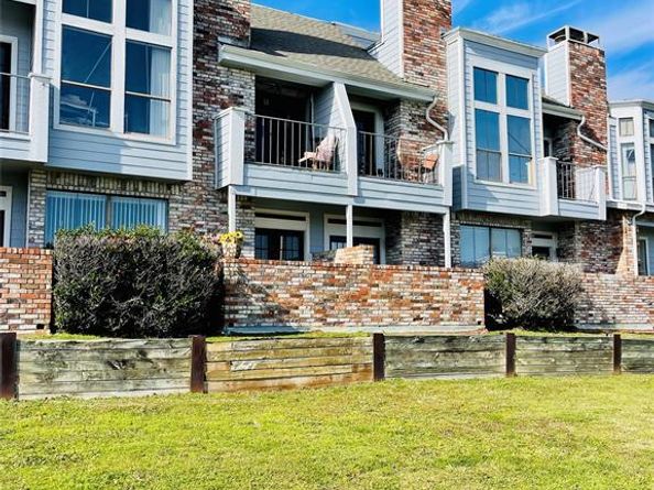 3410  Country Club Drive W 192, Irving Texas 75038