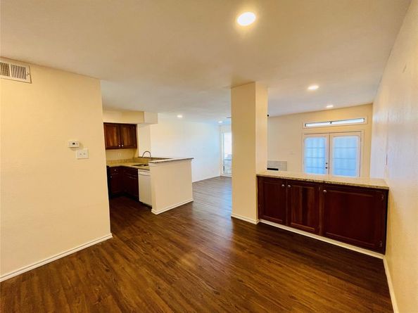 3410  Country Club Drive W 192, Irving Texas 75038