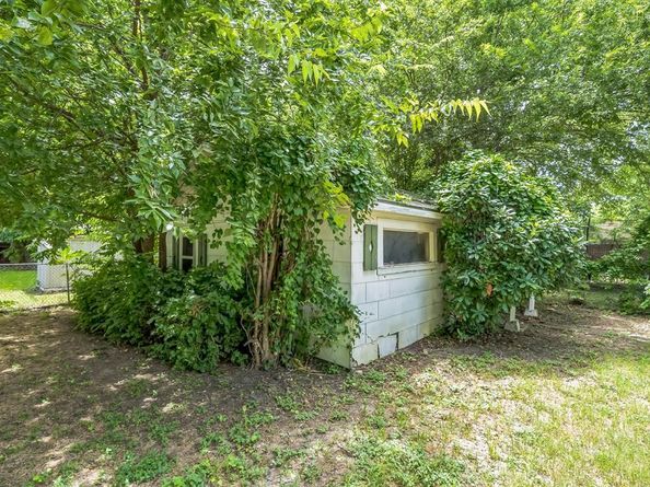 5605  Dennis Avenue , Fort Worth Texas 76114