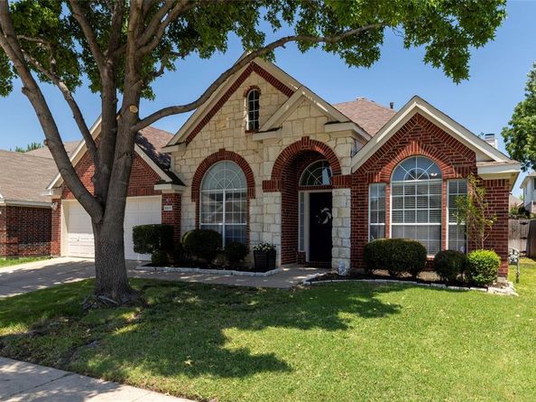 5517  Lawnsberry Drive , Fort Worth Texas 76137
