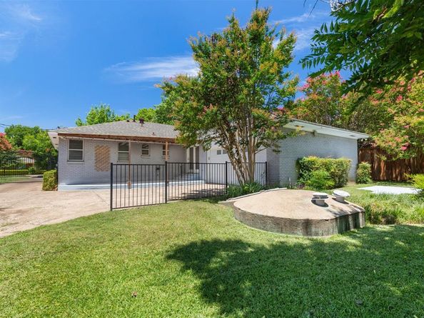 2532  Lazydale Drive , Dallas Texas 75228