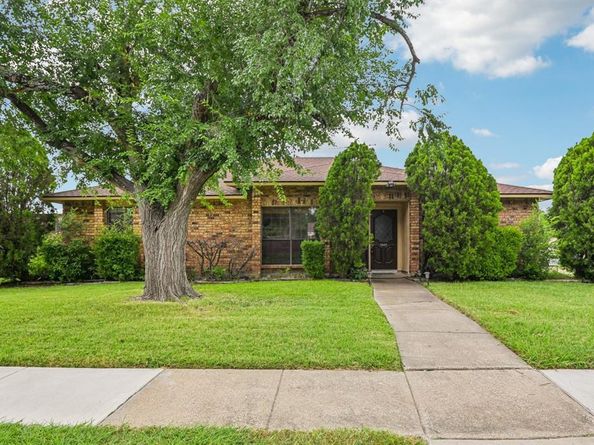 5605  Blair Oaks Drive , The Colony Texas 75056