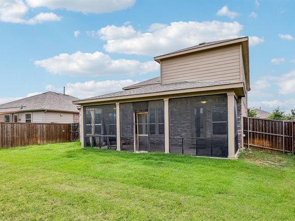 2712  Ryder Lane , Aubrey Texas 76227