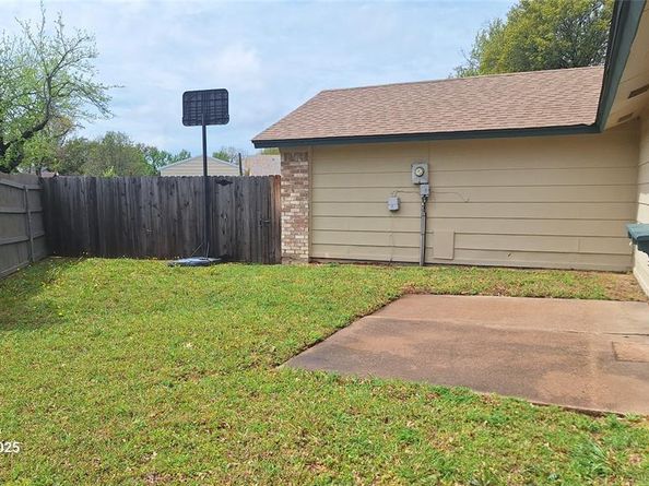 548  San Carlos Drive , Garland Texas 75043