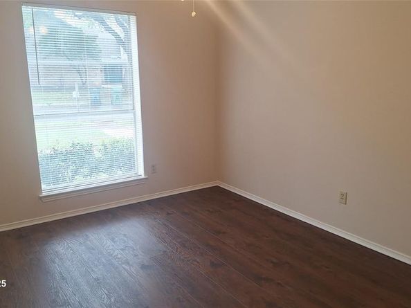 548  San Carlos Drive , Garland Texas 75043