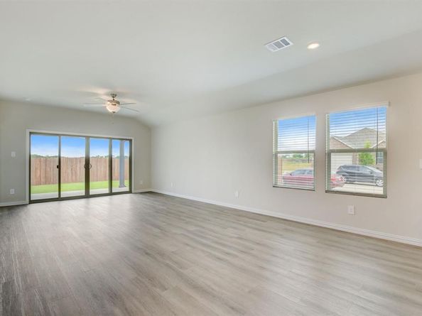 2213  Zephyr Drive , Princeton Texas 75407