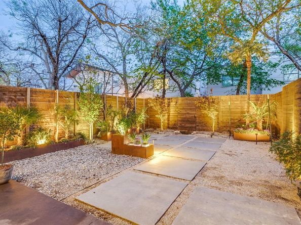 4210  Munger Avenue , Dallas Texas 75204