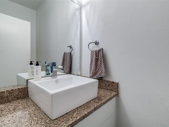 4210  Munger Avenue , Dallas Texas 75204