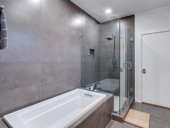 4210  Munger Avenue , Dallas Texas 75204