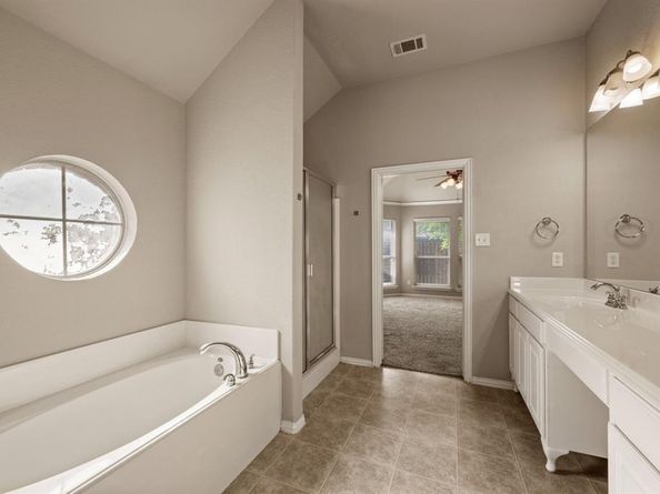 8234  Winter Falls Trail , Fort Worth Texas 76053