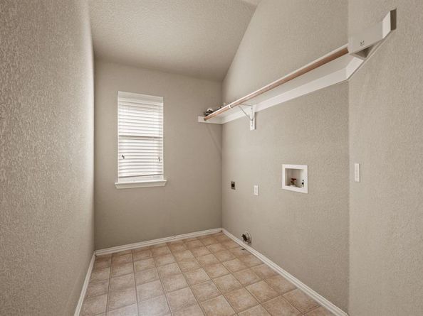 8234  Winter Falls Trail , Fort Worth Texas 76053