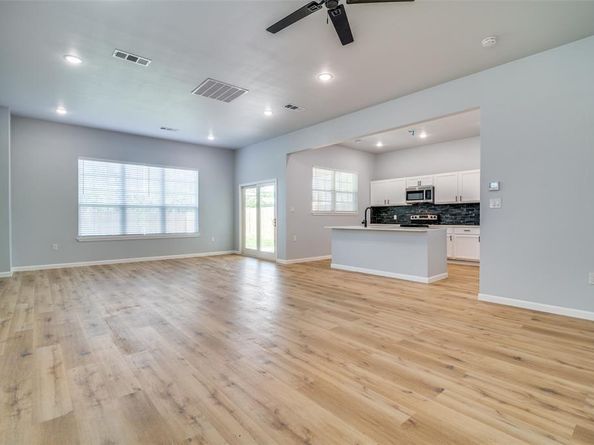 1321  Fletcher Street , Dallas Texas 75223