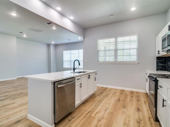 1321  Fletcher Street , Dallas Texas 75223